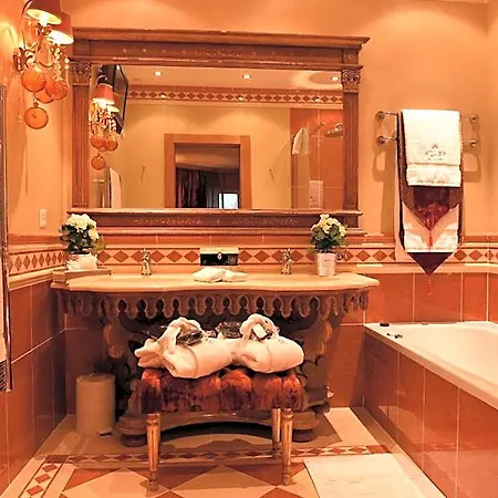 Hotell Grand Du Golf & Palace Crans-Montana