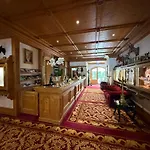 Grand Du Golf & Palace
