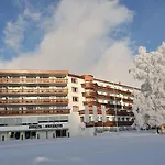Grand Du Golf & Palace فندق 5*