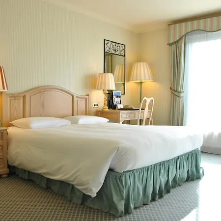 Grand Du Golf & Palace 5*